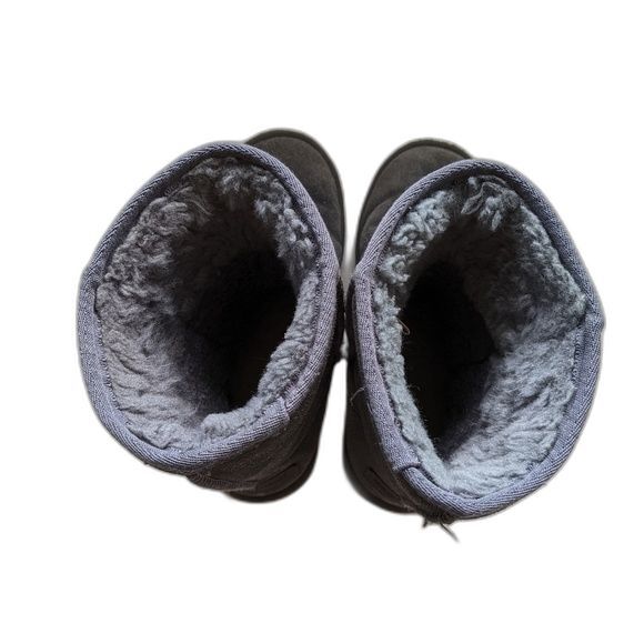 Minnetonka Suede Sheepskin & Wool Olympia Short Boots Gray 8 - Picture 10 of 13